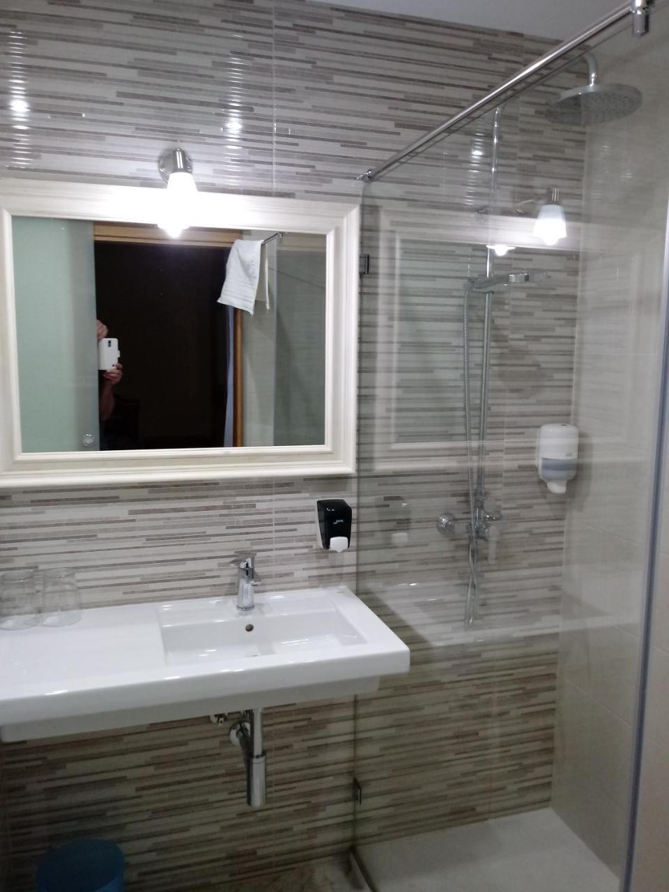 Hotel Bruselas A Guarda Εξωτερικό φωτογραφία