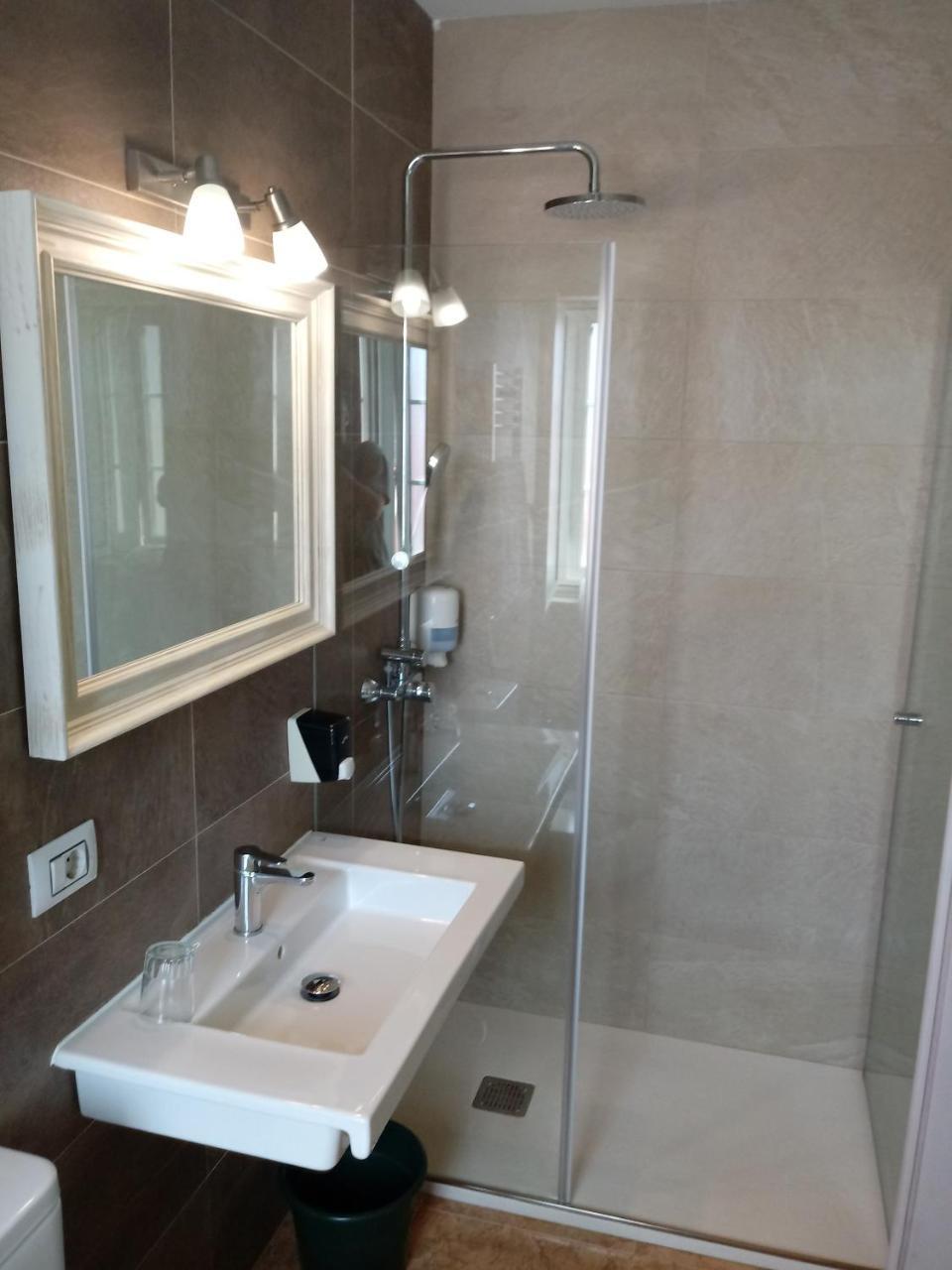 Hotel Bruselas A Guarda Εξωτερικό φωτογραφία